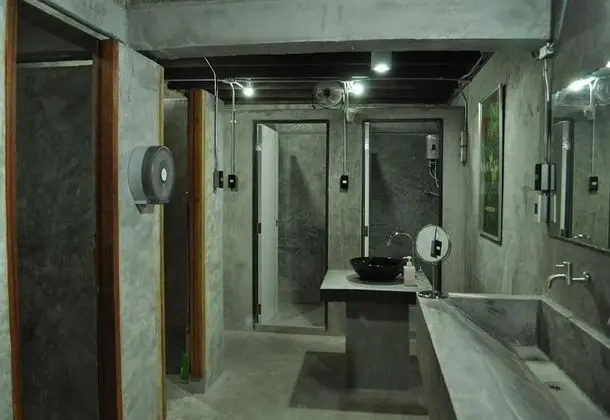 3-Bed Mixed Dormitory with Shared Bathroom