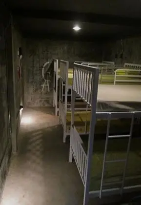6-Bed Mixed Dormitory with Shared Bathroom