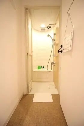 Basic Ortak Ranzalı Oda, Sadece kadınlar için