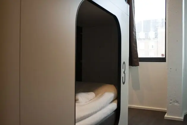 4 Bed private room