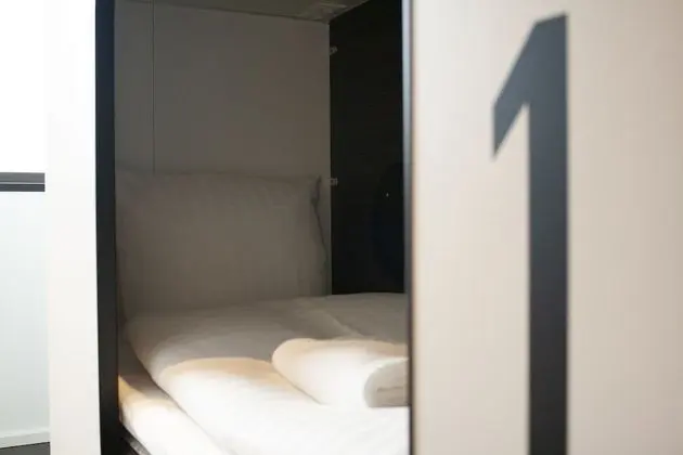 6 Bed private room