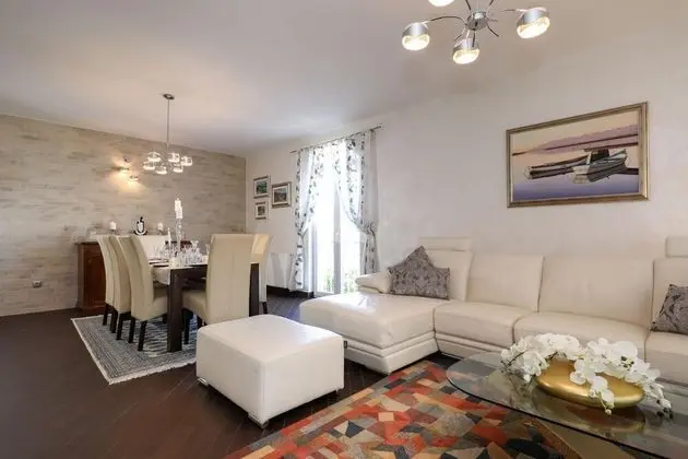 Villa, Sigara İçilebilir