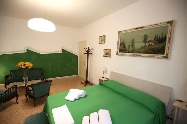 Üç Kişilik Oda, Balkon