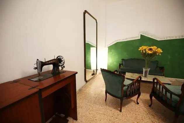 Üç Kişilik Oda, Balkon