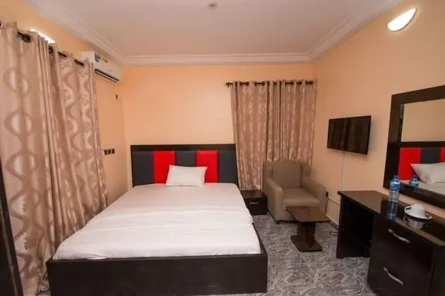 Luxury Tek Büyük Yataklı Oda, Havuz Kullanımı
