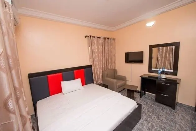 Luxury Tek Büyük Yataklı Oda, Havuz Kullanımı