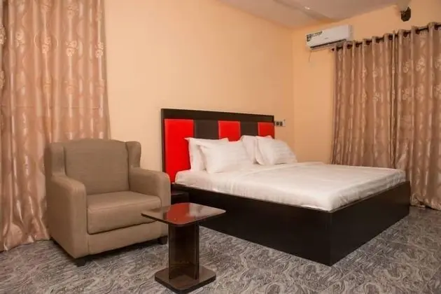 Luxury Tek Büyük Yataklı Oda, Havuz Kullanımı