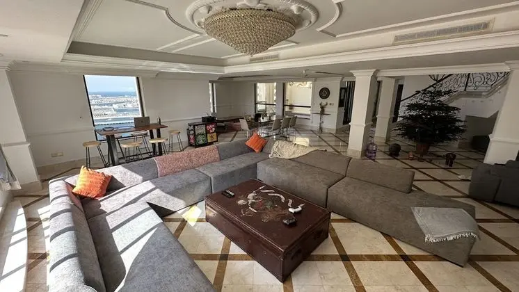 Premium Çatı Katı Süiti (Penthouse)