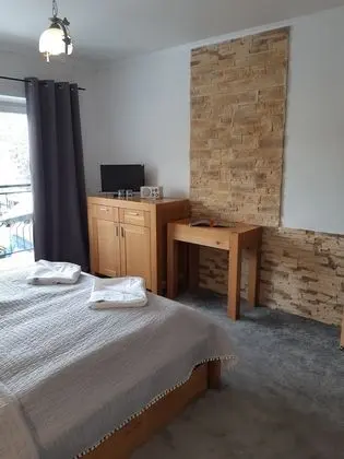 Classic Tek Büyük Yataklı Oda