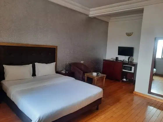 Standard Tek Büyük Yataklı Oda