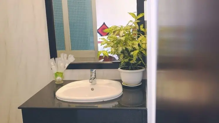 Üç Kişilik Oda