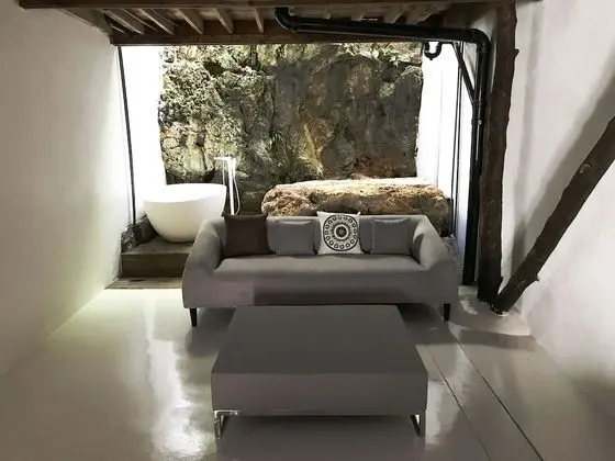 Royal Bungalov (Rock Island)