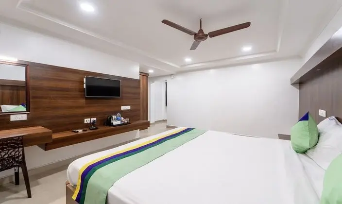 Deluxe Tek Büyük Yataklı Oda