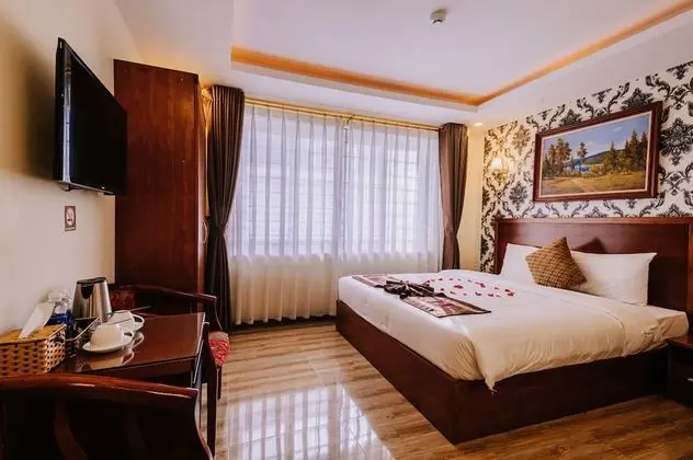 Deluxe Tek Büyük Yataklı Oda