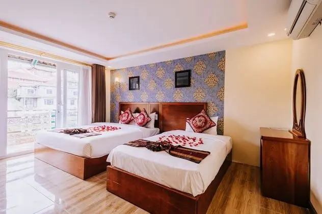 Deluxe Üç Kişilik Oda