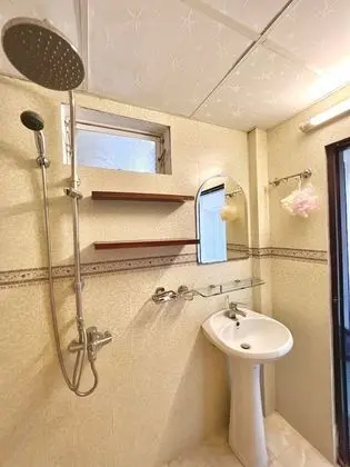 Basic Tek Büyük Yataklı Oda, Ortak Banyo