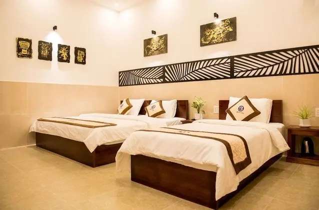 Deluxe Üç Kişilik Oda