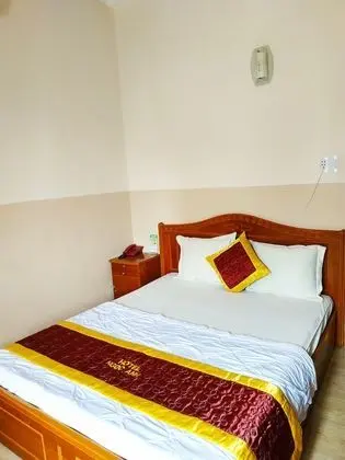Tek Büyük Yataklı Oda (Window)