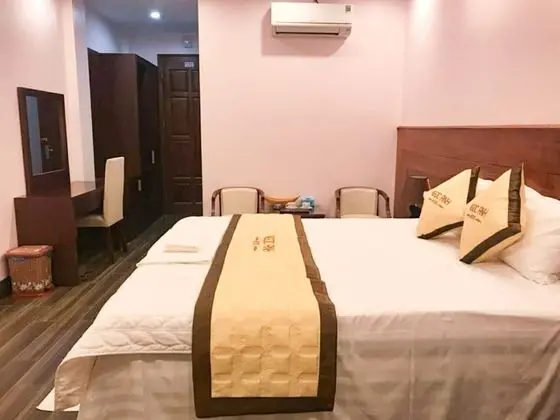 Tek Büyük Yataklı Oda, Dağ Manzaralı