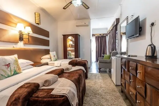 Deluxe Üç Kişilik Oda