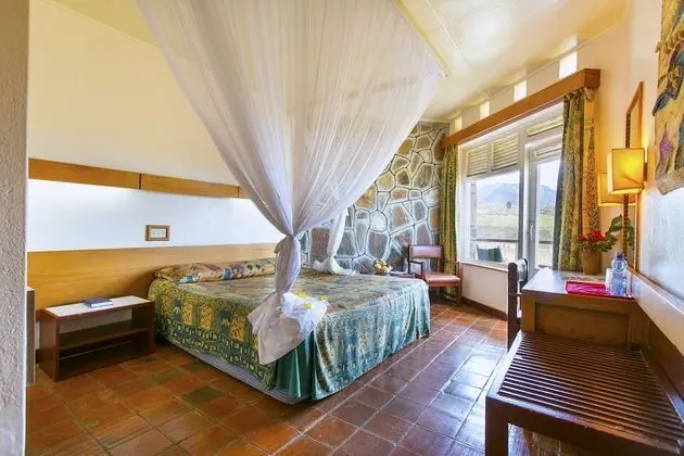 Tek Büyük veya İki Ayrı Yataklı Oda