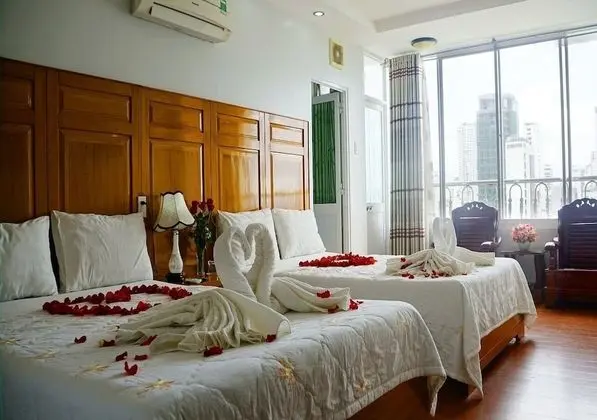 Deluxe Üç Kişilik Oda, Şehir Manzaralı