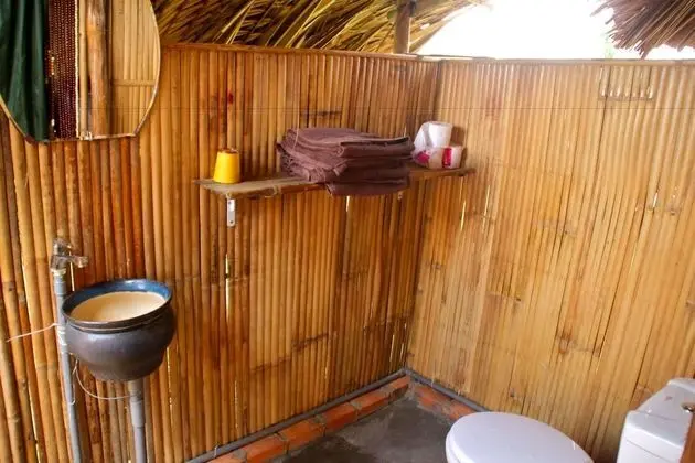 Tek Büyük Yataklı Oda, Ortak Banyo, Nehir Manzaralı