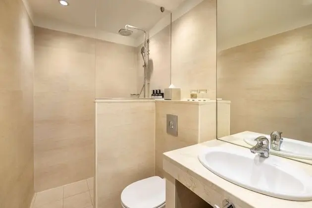 Superior Oda (Extra Bed 2 Adults + 1 Child)