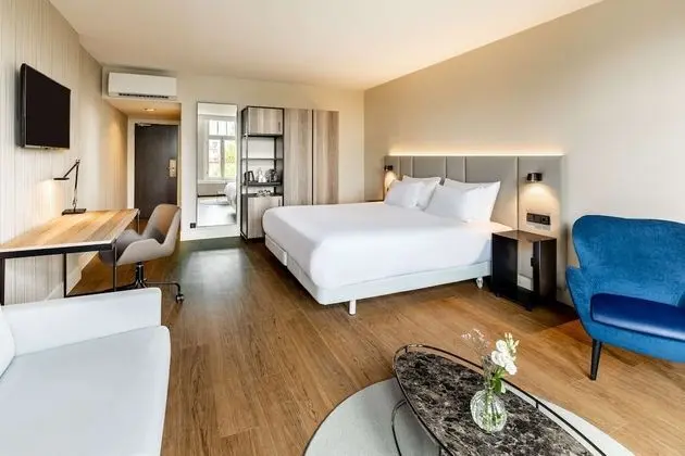 Junior Süit (Extra Bed 3 adults)