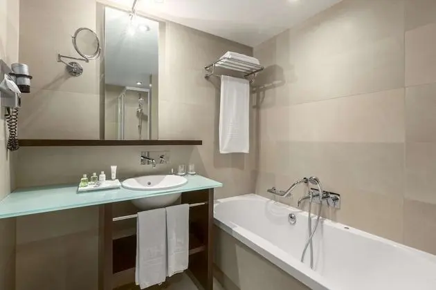 Family Oda, Bağlantılı Odalar (2AD+2CH)