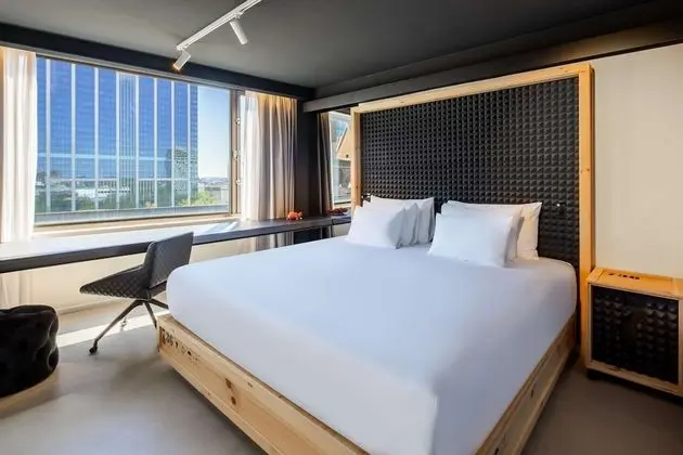 Junior Süit (nhow Junior Art Suite extra Bed 2Ad+1)