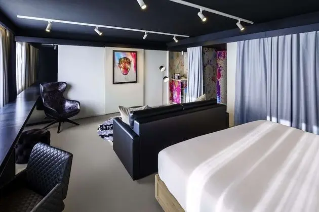 Premium Oda (nhow Gallery Suite)