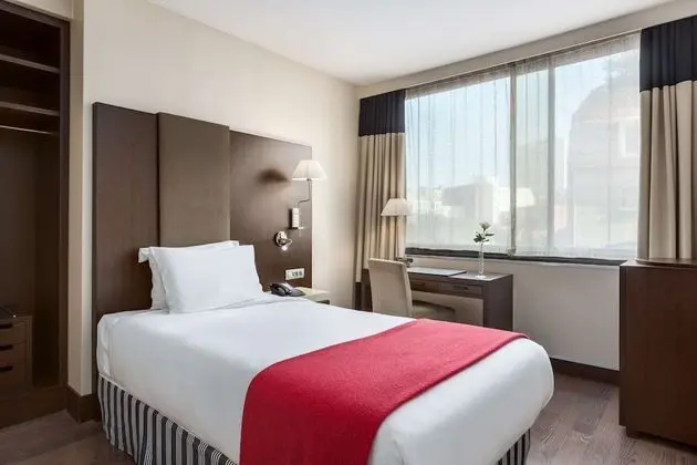 Junior Süit (Extra Bed 2 adults + 1 child)