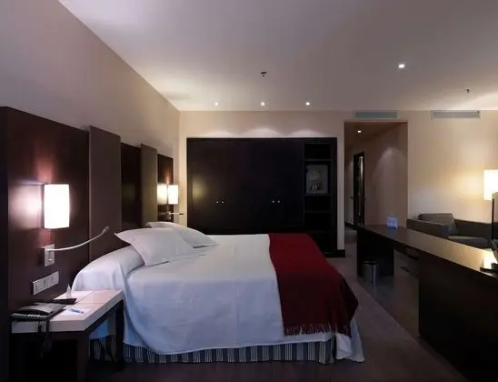 Family Oda (2 Adults + 1 Child)