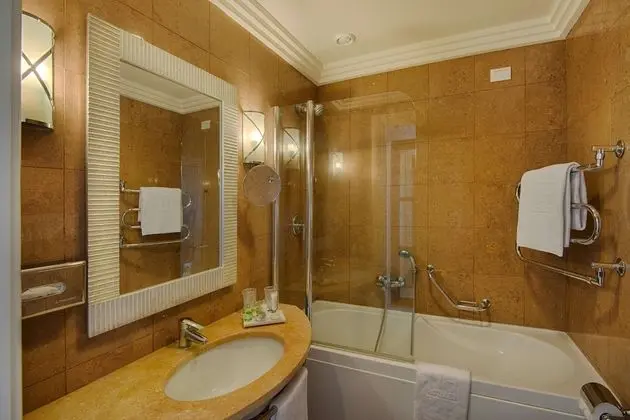 Standard Oda, Teras, Bahçe Manzaralı