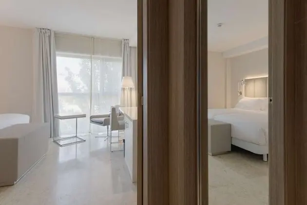 Family Oda, Şehir Manzaralı