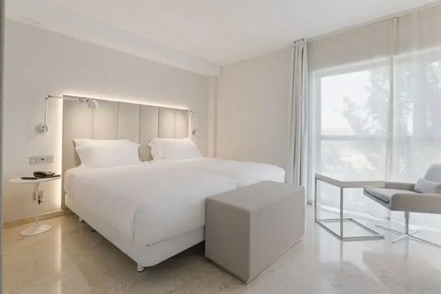 Standard Oda, Şehir Manzaralı