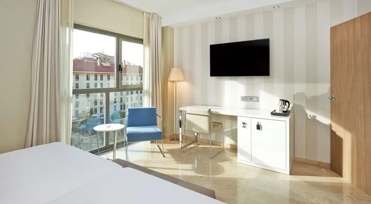 Standard Oda, Şehir Manzaralı