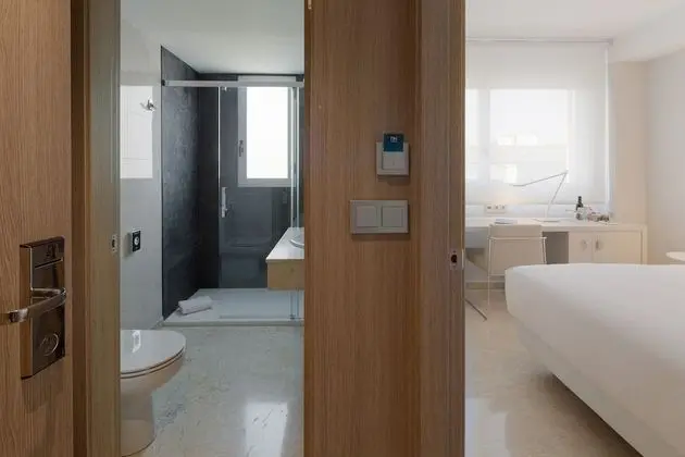 Standard Oda, Şehir Manzaralı