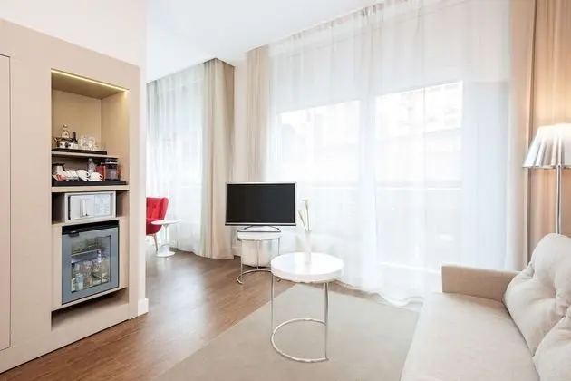 Junior Süit (Extra Bed 2 adults + 1 child)