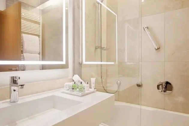 Junior Süit (Extra Bed 2 adults + 1 child)