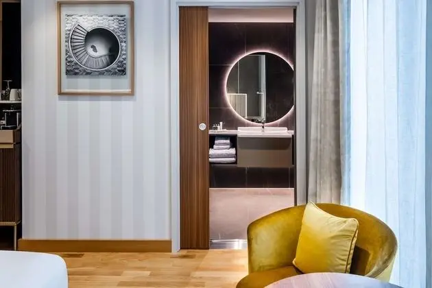 Basic Oda (Atrium Room)