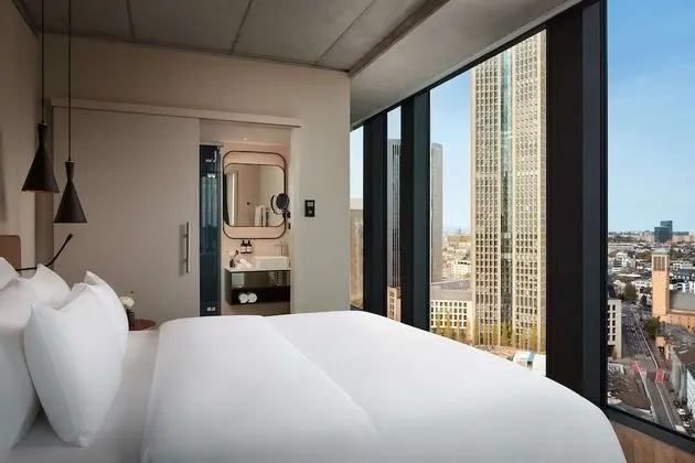 Superior Room, Extra Large