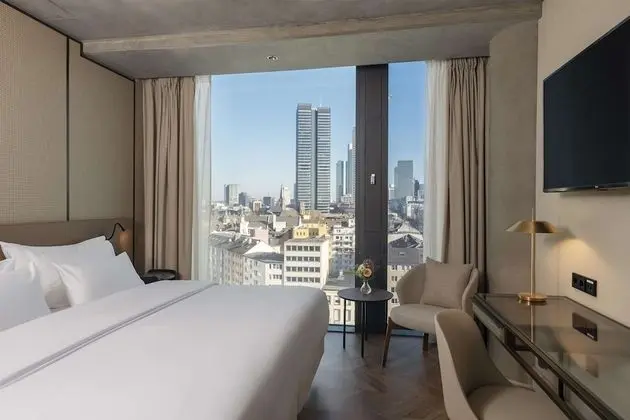 Superior Room, Skyline View