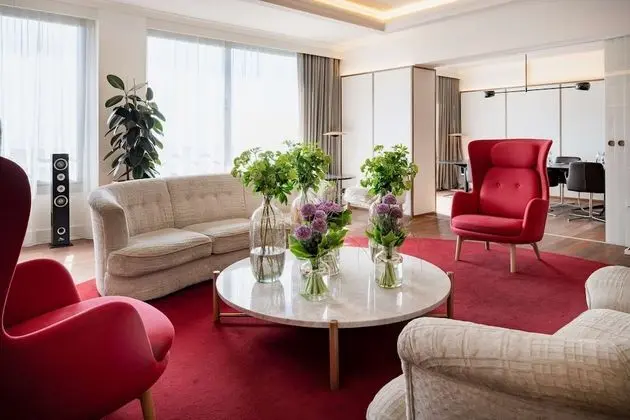 Junior Süit, Teras (View, VIP Level Lounge Access)