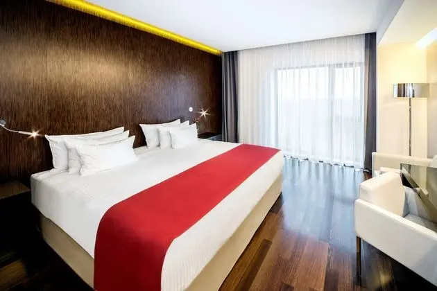 Superior Oda (Extra Bed 3 Adults)
