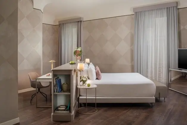 Junior Süit (Extra Bed 3 adults)