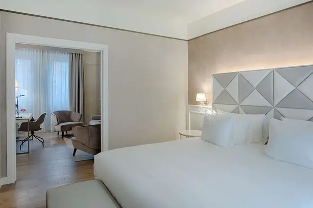 Süit (Extra Bed 2 adults + 1 child)