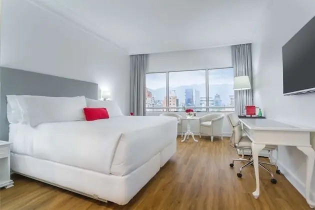 Superior Oda, Şehir Manzaralı