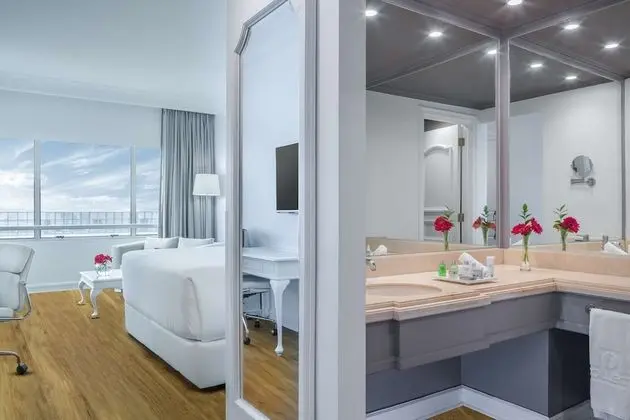 Superior Oda (View, Extra Bed 2 adults + 1 child)
